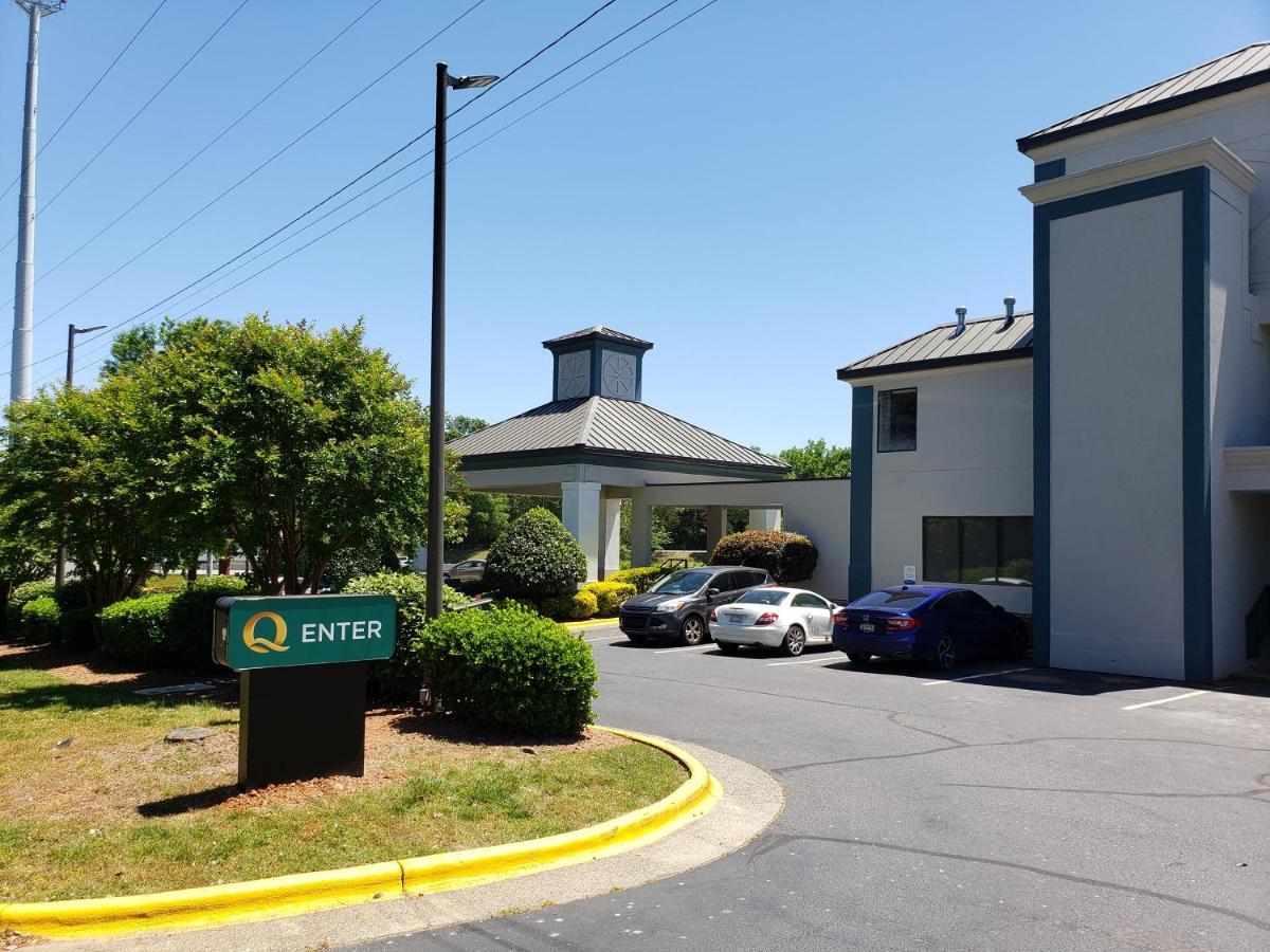 Quality Inn & Suites Clemmons I-40 Exterior photo